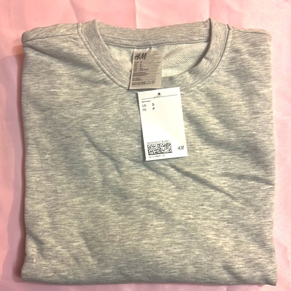 NWT H&M Pajama Set w/ T-shirt & shorts (S) - Picture 2 of 3